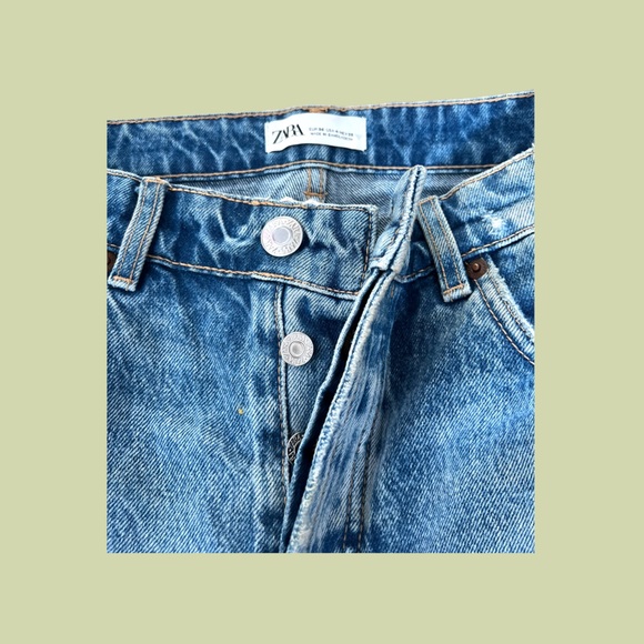 Distressed Jean Shorts - Picture 3 of 3